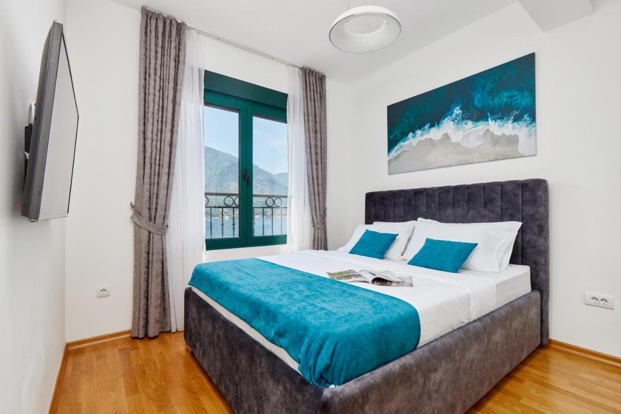 Iva'S Sea View Balcony Apartment Kotor Exterior photo